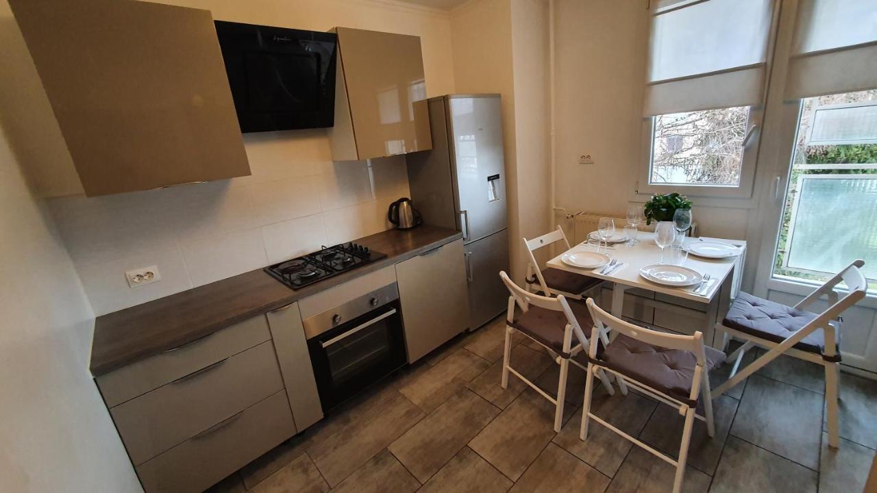 Appartement Avec Parking Gratuit Proche De Village De Marque 布尔昆 外观 照片