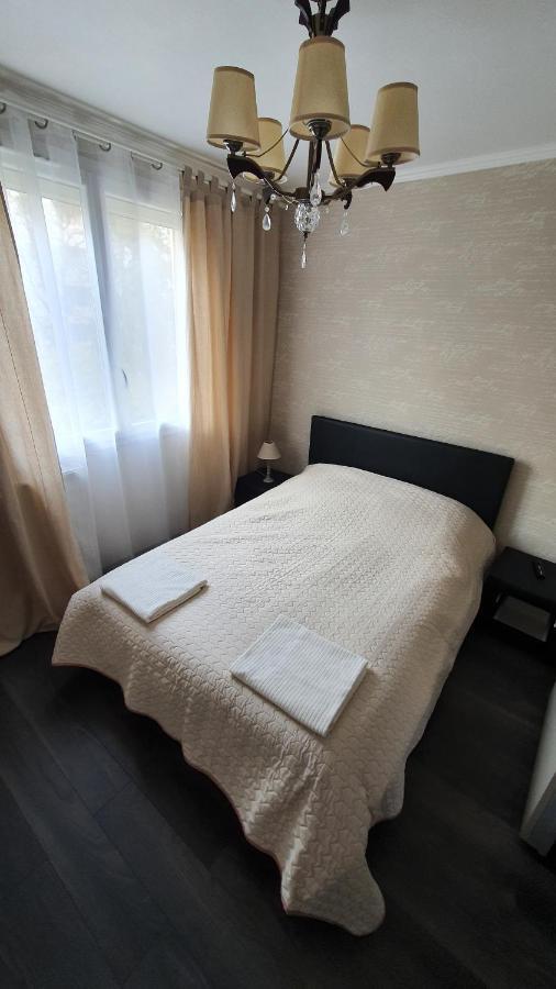 Appartement Avec Parking Gratuit Proche De Village De Marque 布尔昆 外观 照片